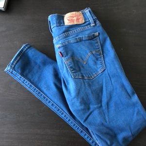 Levi 710 Skinny Jeans